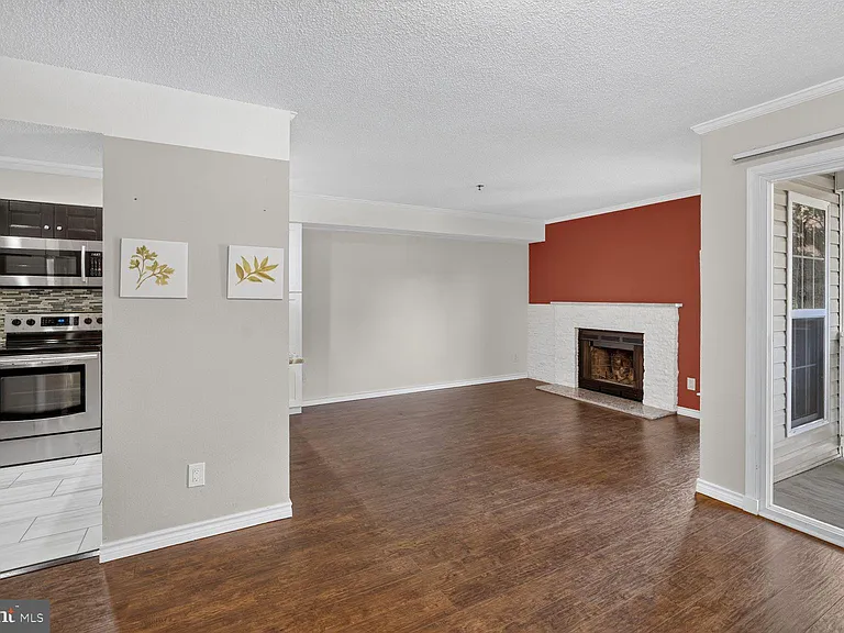 1504 Lincoln Way #323 — Photo 8