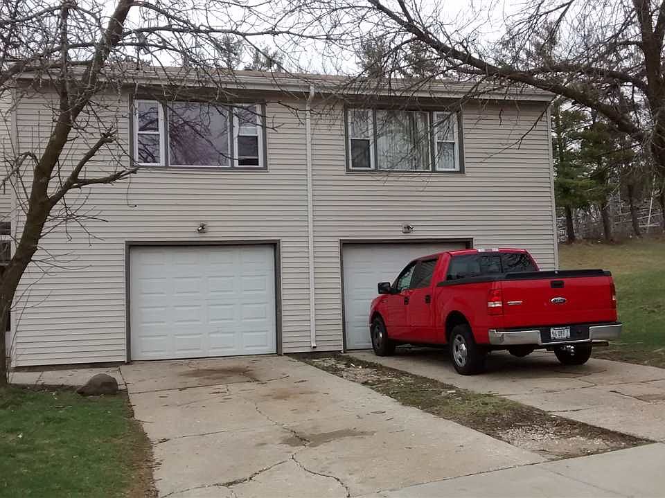 1st image of 836 Easton Pkwy