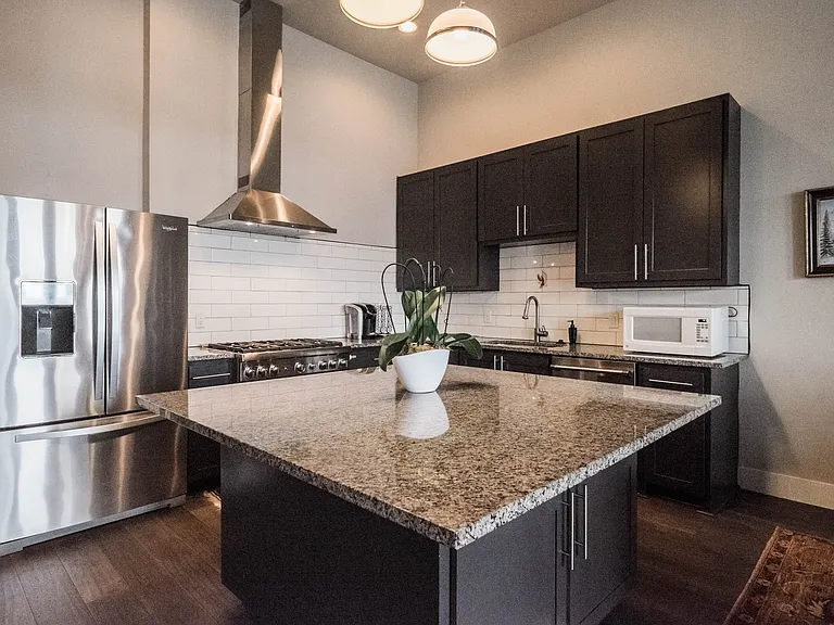 1121 N Academy Ave #B — Photo 5