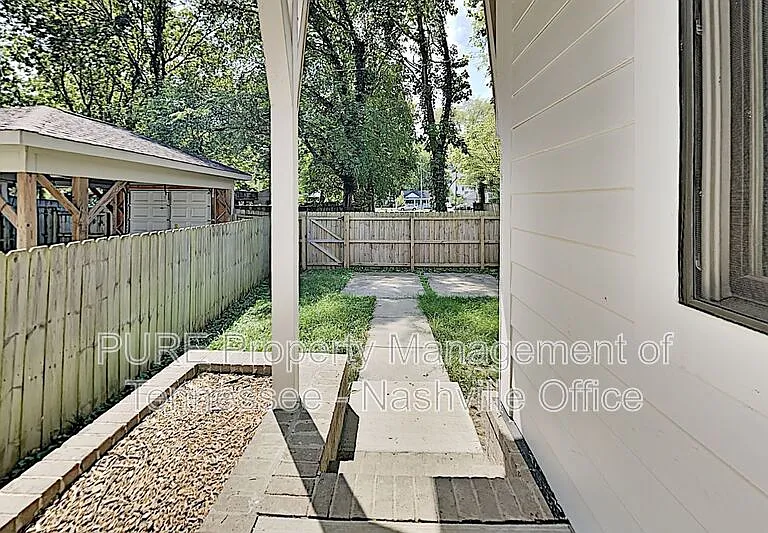 1412 Lillian St #B — Photo 23