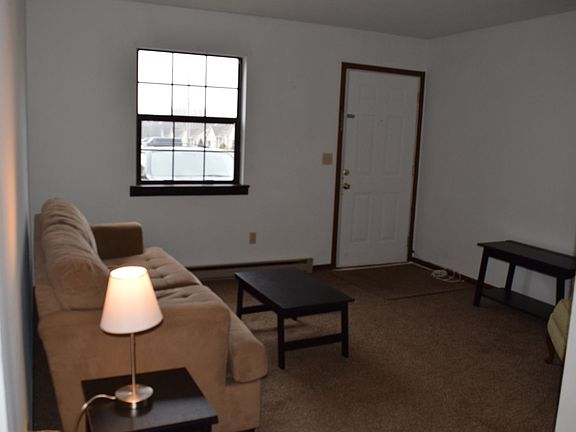 2nd image of 3121 W 40th St #2