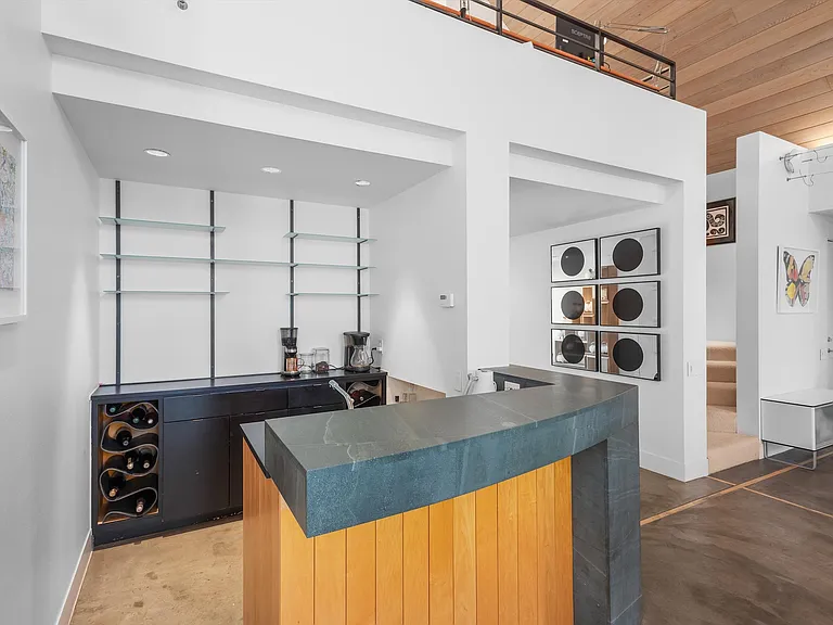1270 Mountain View Dr — Photo 8