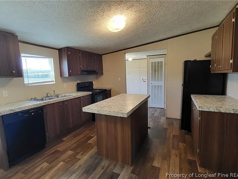 262 Burns Rd — Photo 4