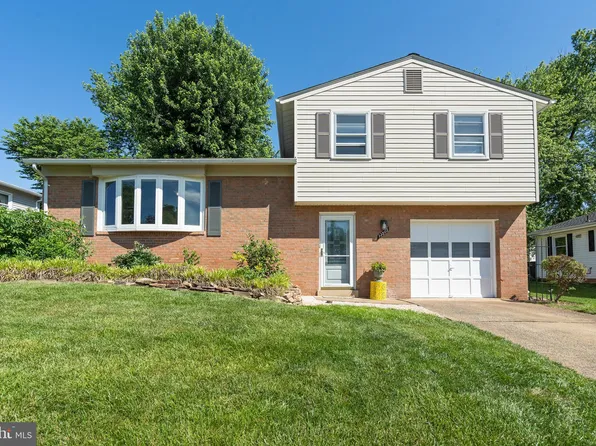 13502 Carmel Ln, Chantilly, VA 20151