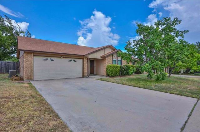 1st image of 107 E Blancas Dr
