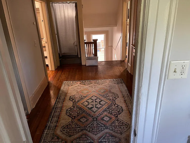 1518 Kenilworth Ave — Photo 34