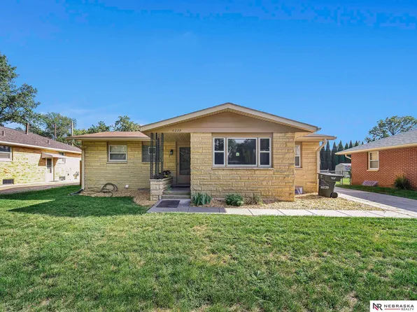 4239 W St, Lincoln, NE 68503