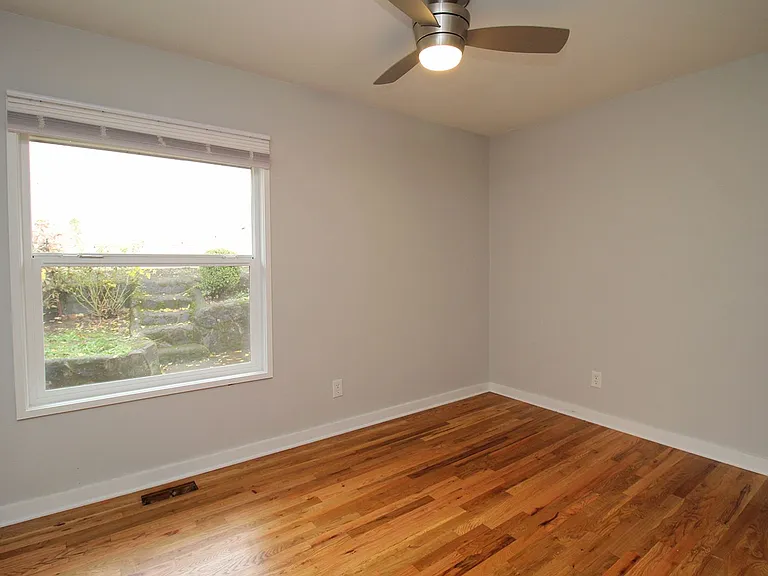 9655 N Edison St — Photo 13