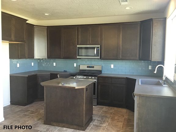 5th image of 407 S Treeline Pl