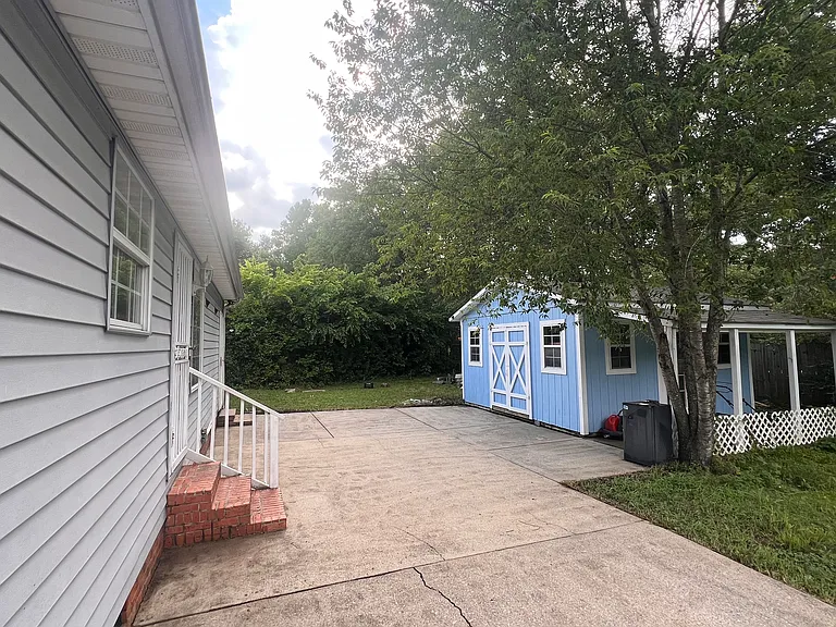 2507 Branch Pl — Photo 3