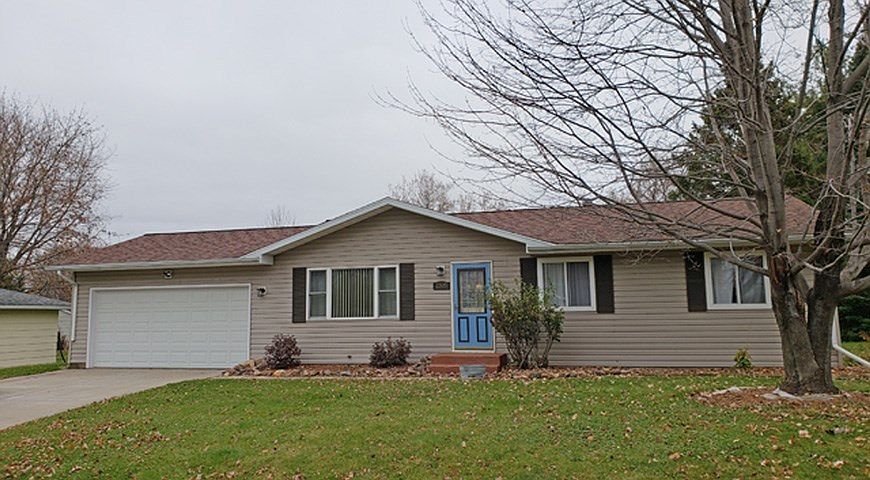 1st image of 2305 E Lawraine St
