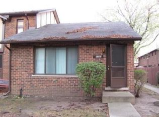 1S313 Windsor Ln, Villa Park, IL 60181
