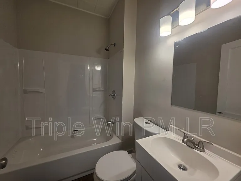 609 N Morrill St — Photo 32