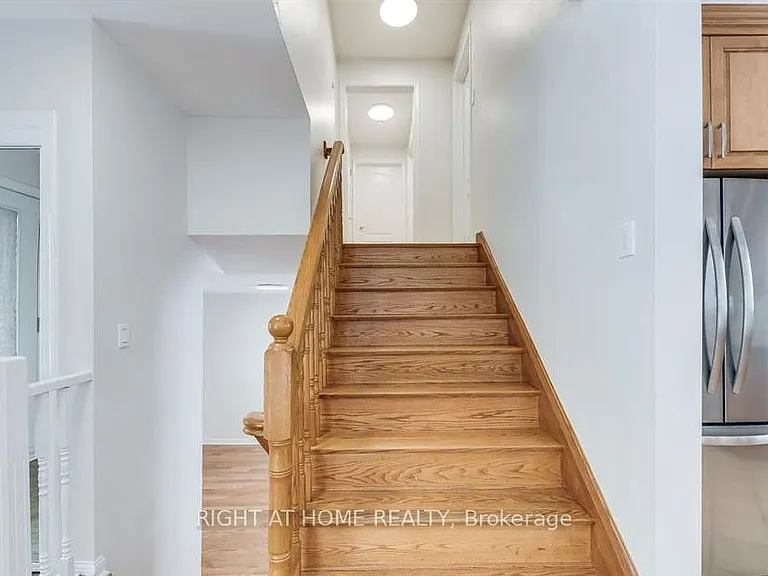 49 Rayne Ave — Photo 10