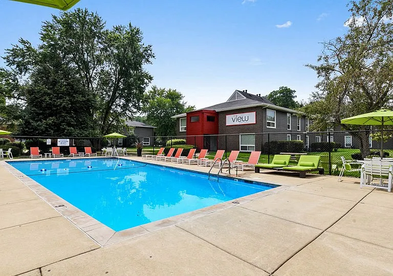 The View Apartments St Charles — Photo 30