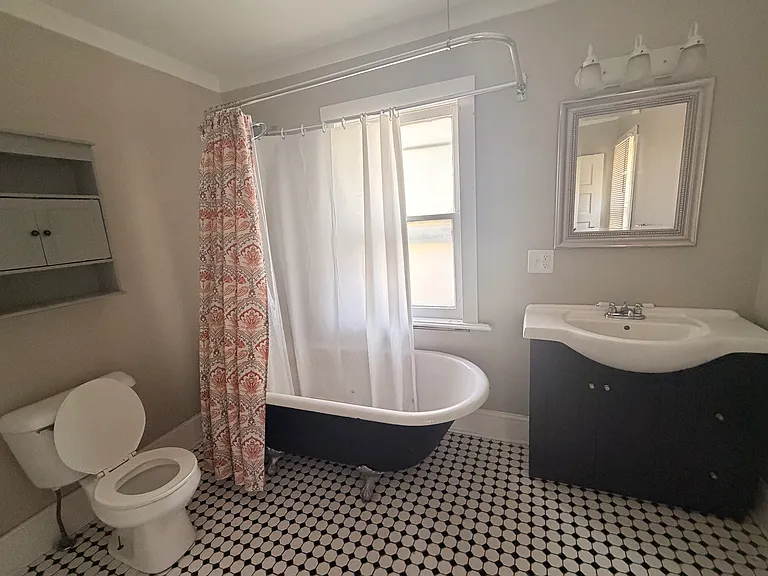 121 Machen St — Photo 21