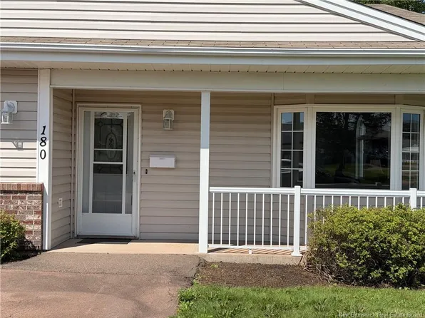 180 Acadie Ave #268, Dieppe, NB E1A 6T2