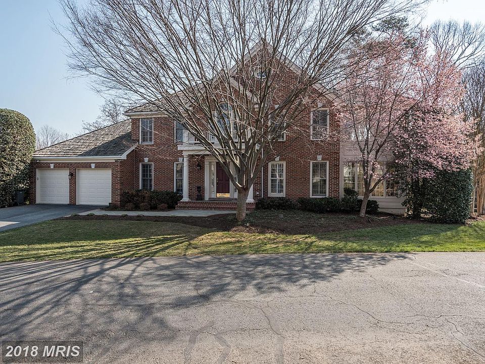 1st image of 15431 Smithaven Pl