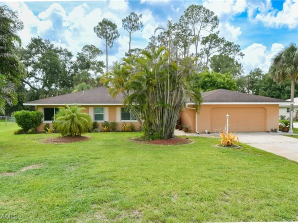 212 Lake Ave, Lehigh Acres, FL 33936