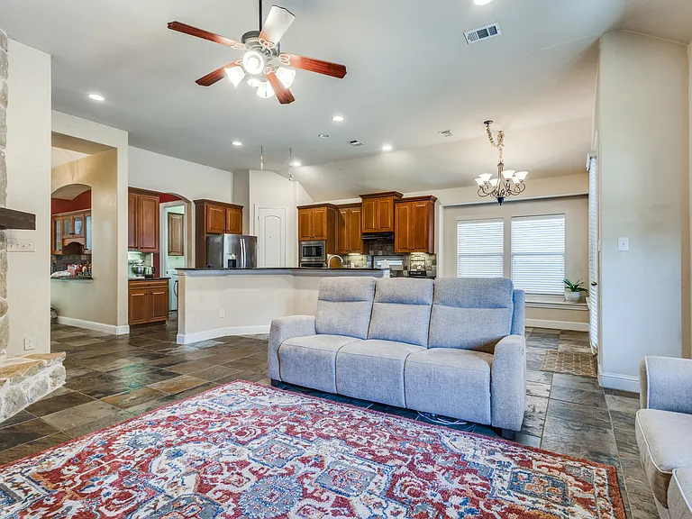 4654 Phillip Dr — Photo 8