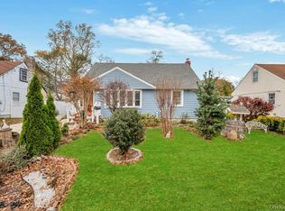 626 Winthrop Drive, Uniondale, NY 11553