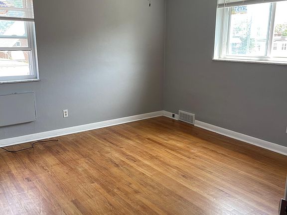 5th image of 4963 Bancroft Ave #2