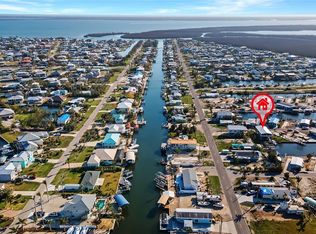 3680 Blueberry Ln, Saint James City, FL 33956