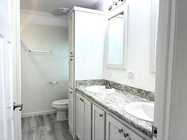 903 S Katie Ave — Photo 7