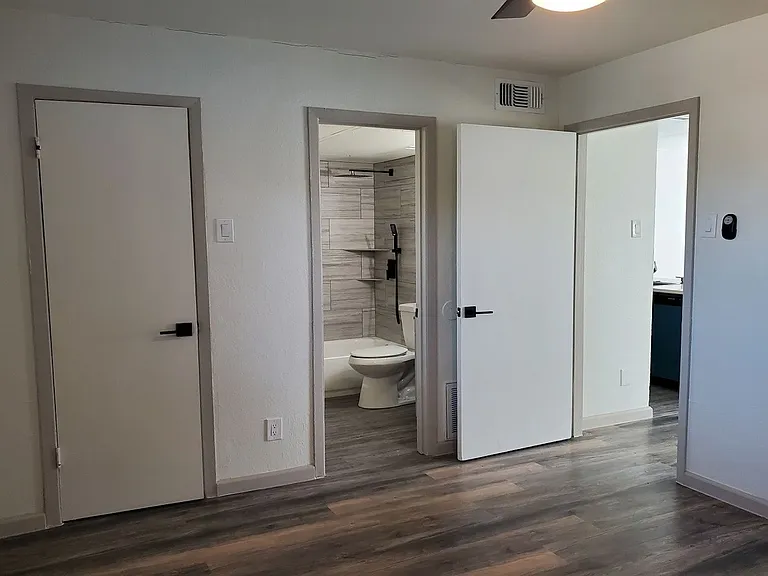 5109 Gaston Ave — Photo 17