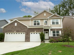 1563 Devonshire Ave, Avon, IN 46123