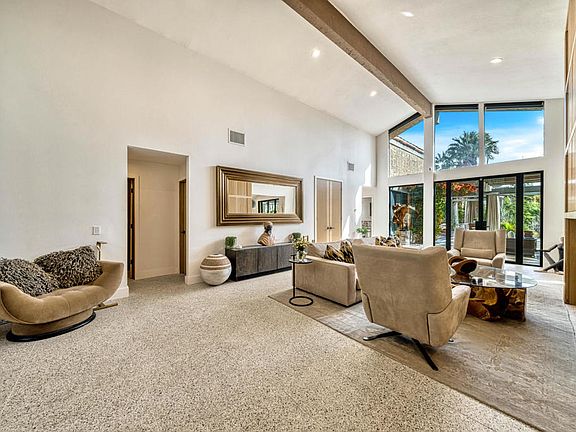 5th image of 17 Lincoln Pl