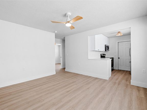 2nd image of 13388 1st St E APT C