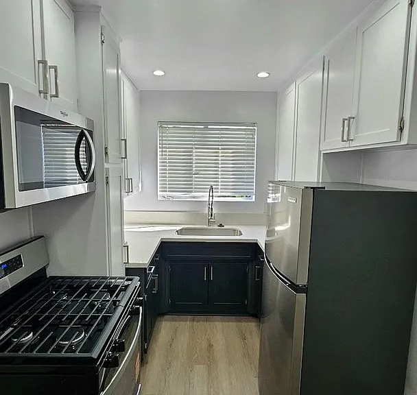 Fuller Apartments — Photo 8