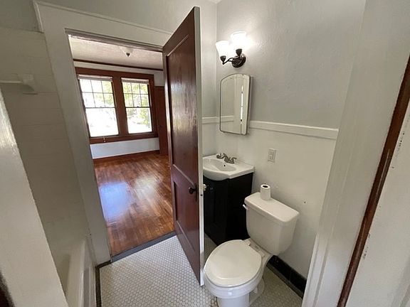 4th image of 2110 N 20th Ave Unit A