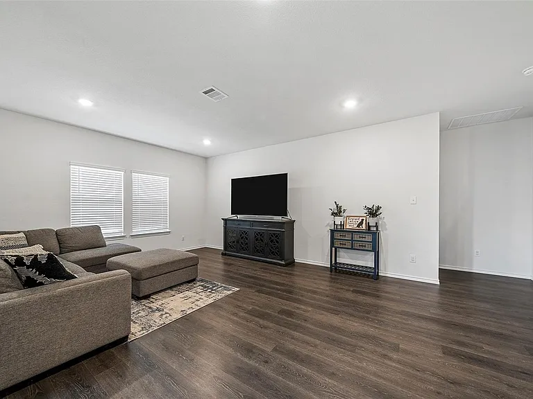 813 Cottonwood Way — Photo 12