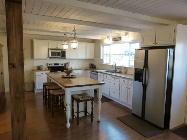 1000 Strong Ln Unit B, Columbia Falls, MT 59912