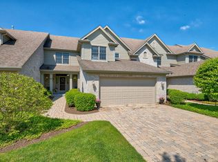 3705 Ridge Pointe Dr, Geneva, IL 60134