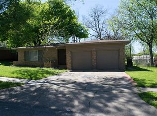 717 NW 16th St, Grand Prairie, TX 75050