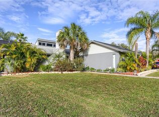 908 McIntosh Cir, Brandon, FL 33510