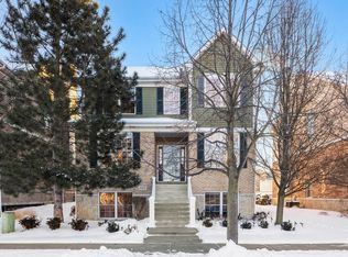 6009 River Bend Dr, Lisle, IL 60532