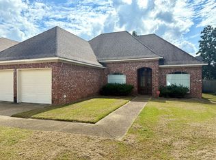 335 Greengate Cir, Brandon, MS 39042