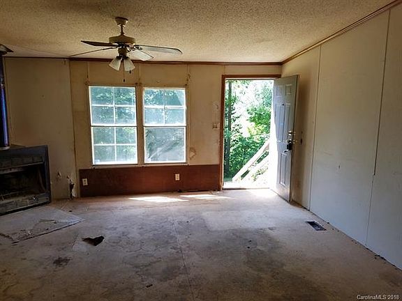 4th image of 217 Lorraine Dr