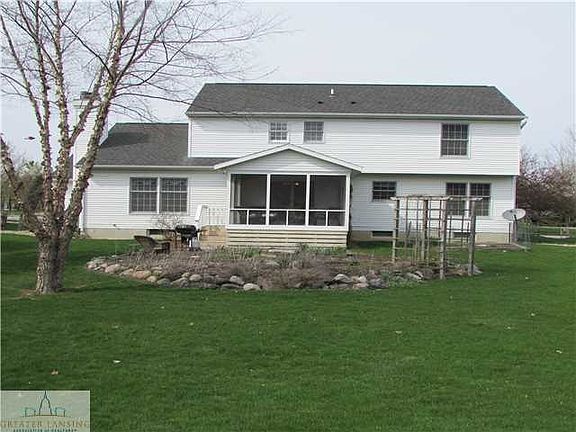 4th image of 1301 Sweetwood Dr