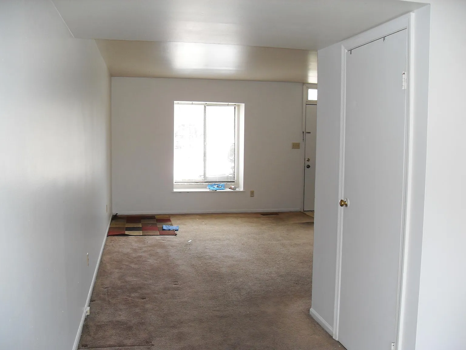 4855 Moreland Drive — Photo 2
