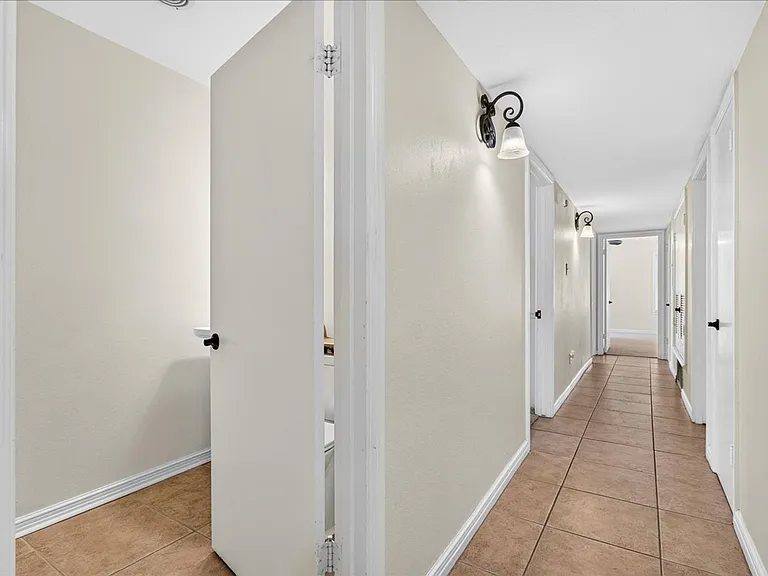 609 Peerman Pl — Photo 32
