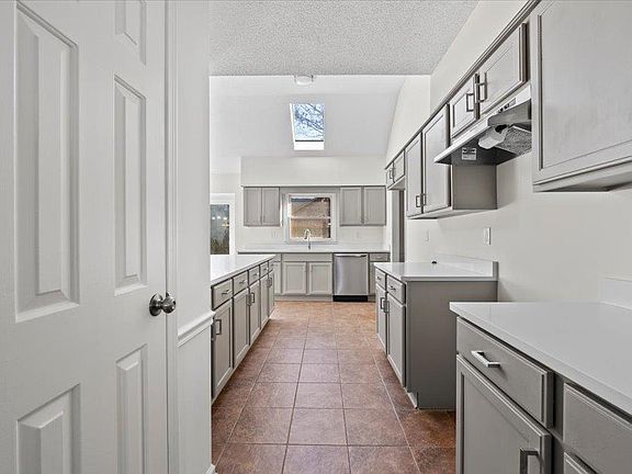 4th image of 7233 Germanshire Oaks Cv