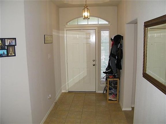 2nd image of 602 Lakemont Dr