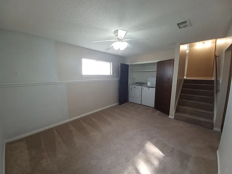 1293 Colonial Pkwy — Photo 11