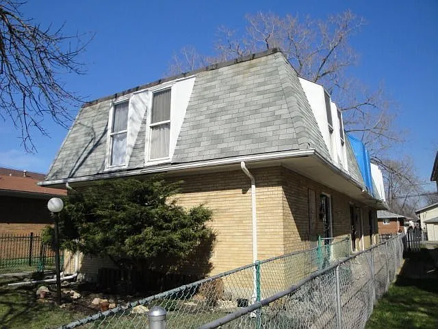 11529 S Racine Ave photo 1