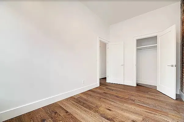 Rented by REAL New York | media 21